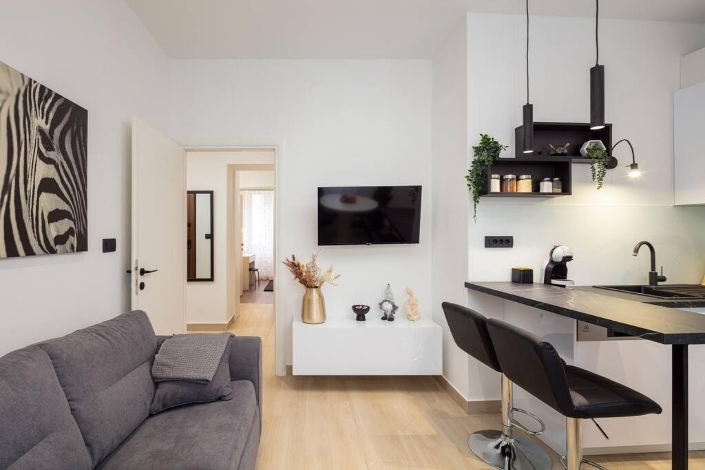 Apartman Drago 4* - 2 Minutes From The Town Centre 스플리트 외부 사진