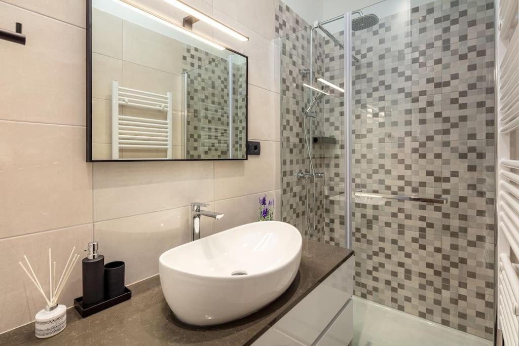 Apartman Drago 4* - 2 Minutes From The Town Centre 스플리트 외부 사진